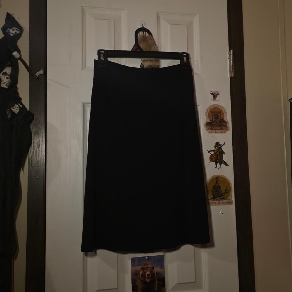 Banana Republic Solid Black A-Line Midi Skirt